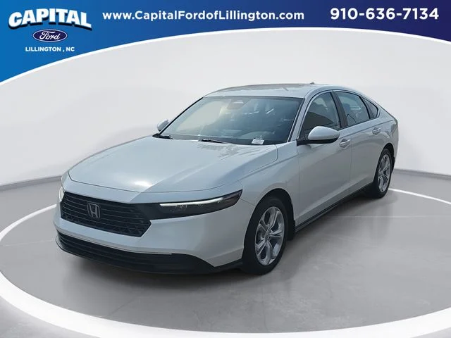Used 2025 White Honda LX image 1