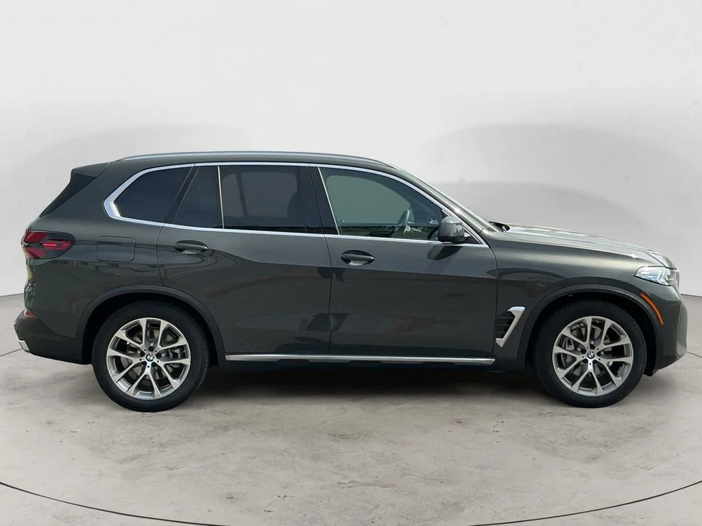 2026 BMW X5 40i - Photo 8