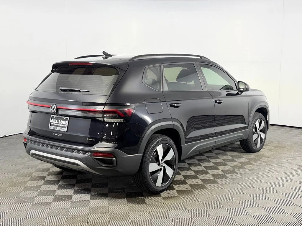 Certified Used 2025 Black Volkswagen 1.5T S image 7