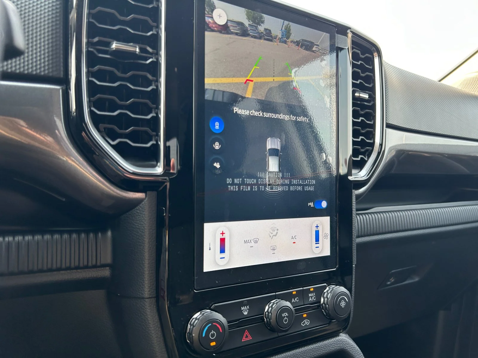 New 2026 Oxford White Ford XLT image 24