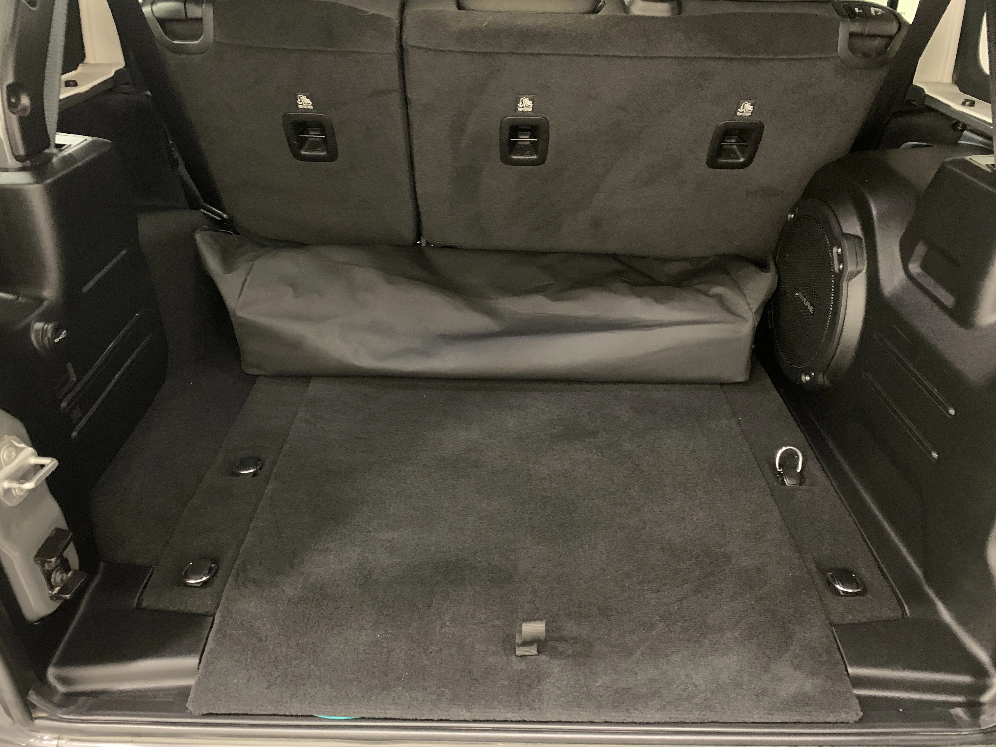 Certified Used 2023 STING GREY Jeep Sport Altitude image 7