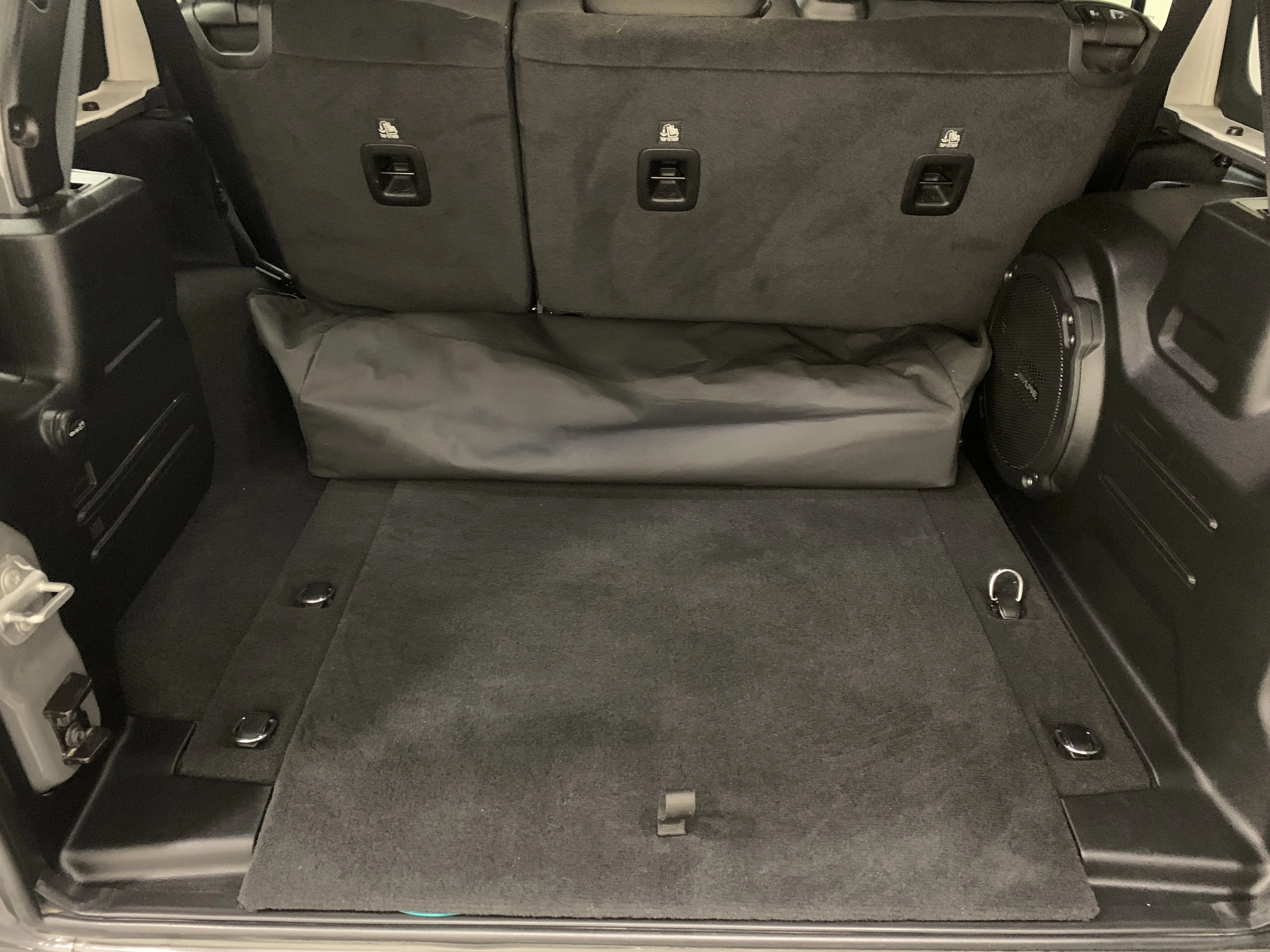 Certified Used 2023 STING GREY Jeep Sport Altitude image 7