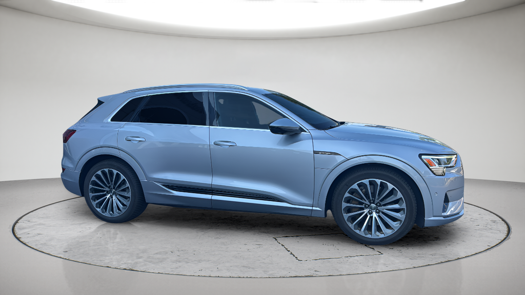 Used 2019 Silver Audi Prestige image 3