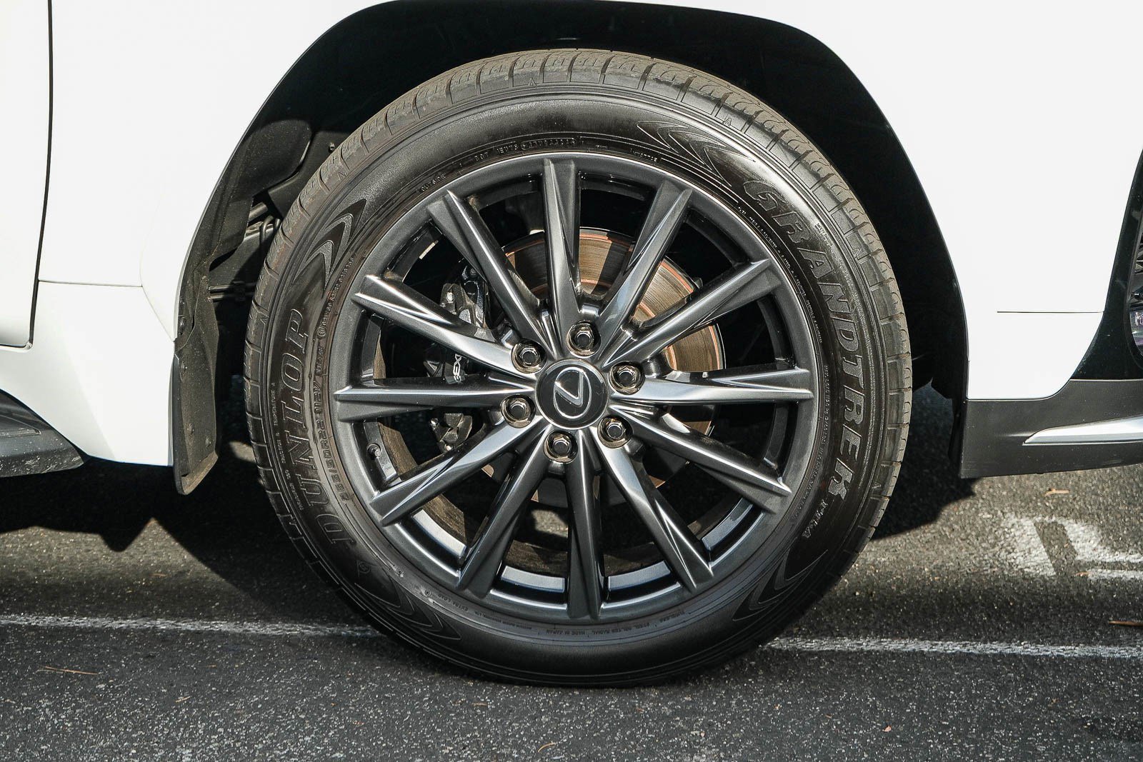 2024 Lexus LX F-Sport - Photo 11