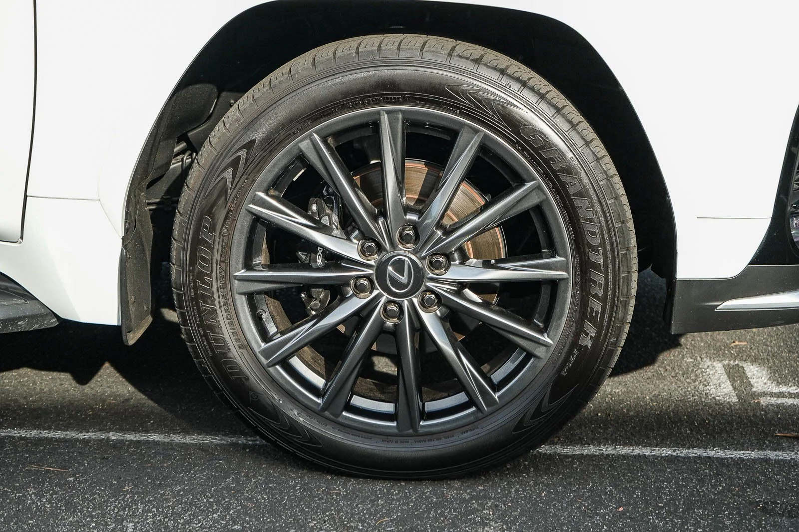 2024 Lexus LX F-Sport - Photo 11