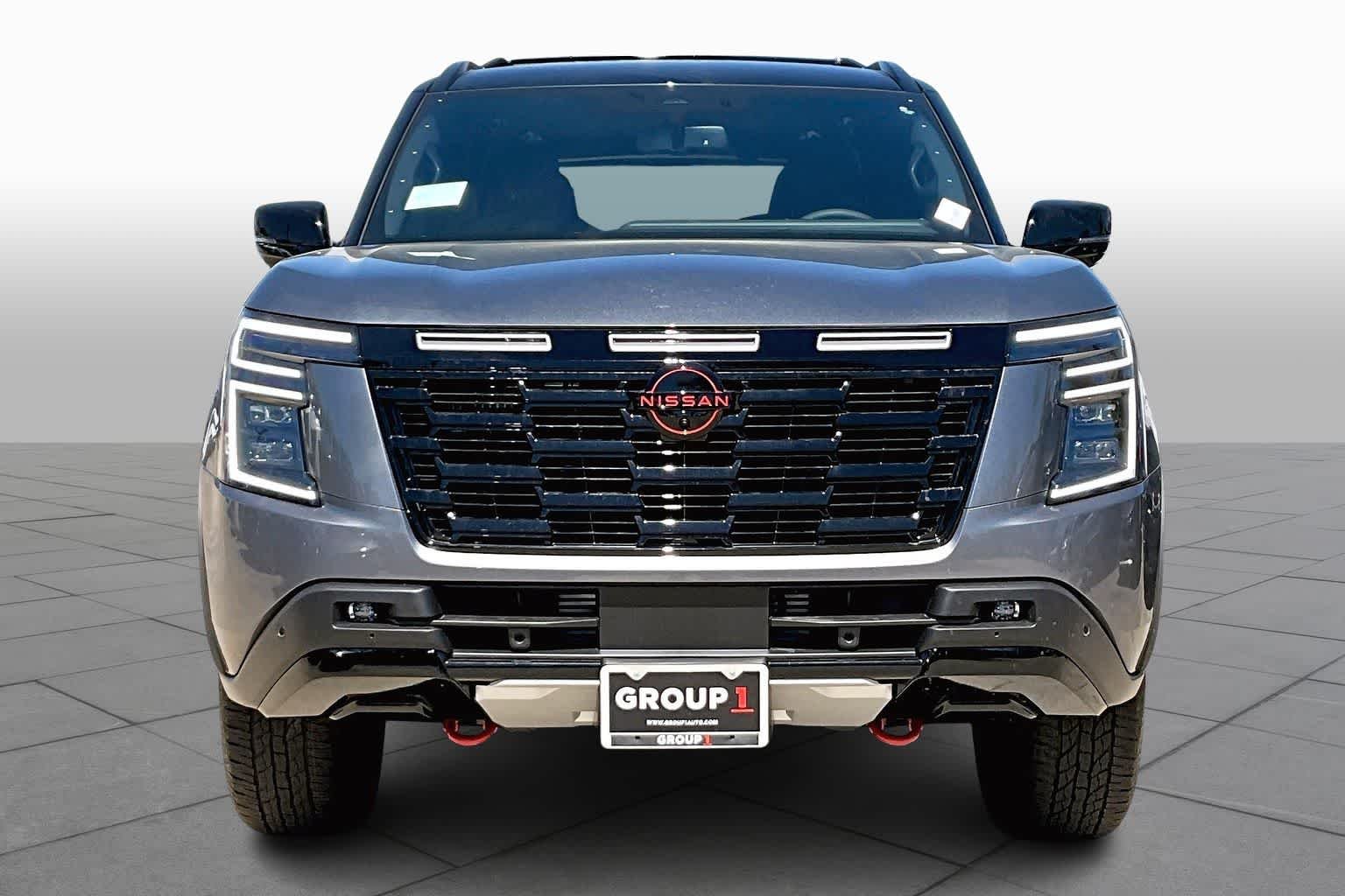 New 2026 Gun Metallic / Super Black Two-tone Nissan PRO-4X image 3