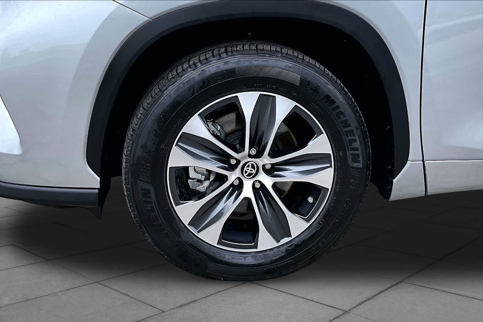 Used 2021 Celestial Silver Metallic Toyota XLE image 12