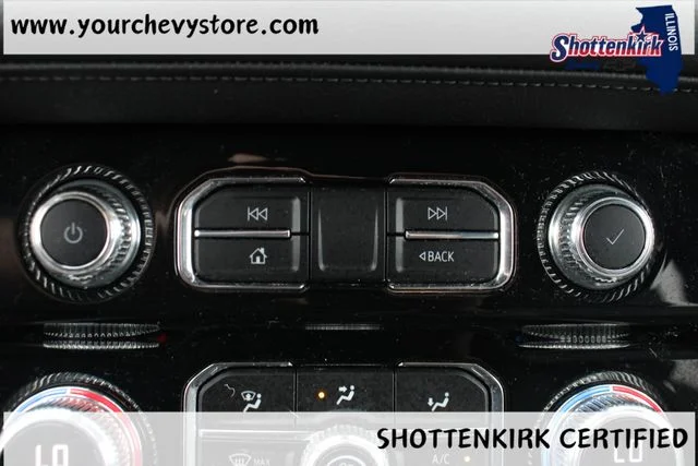 Used 2023 Silver GMC Denali image 37