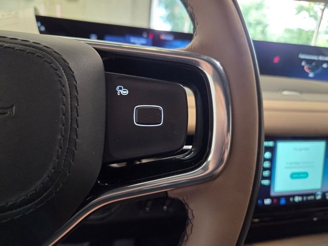 Used 2025 White Lincoln Black Label image 31