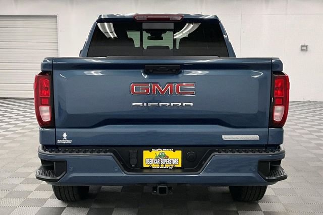 Used 2024 Downpour Metallic GMC Elevation image 5