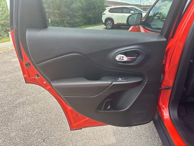 Used 2021 Orange Jeep Trailhawk image 14