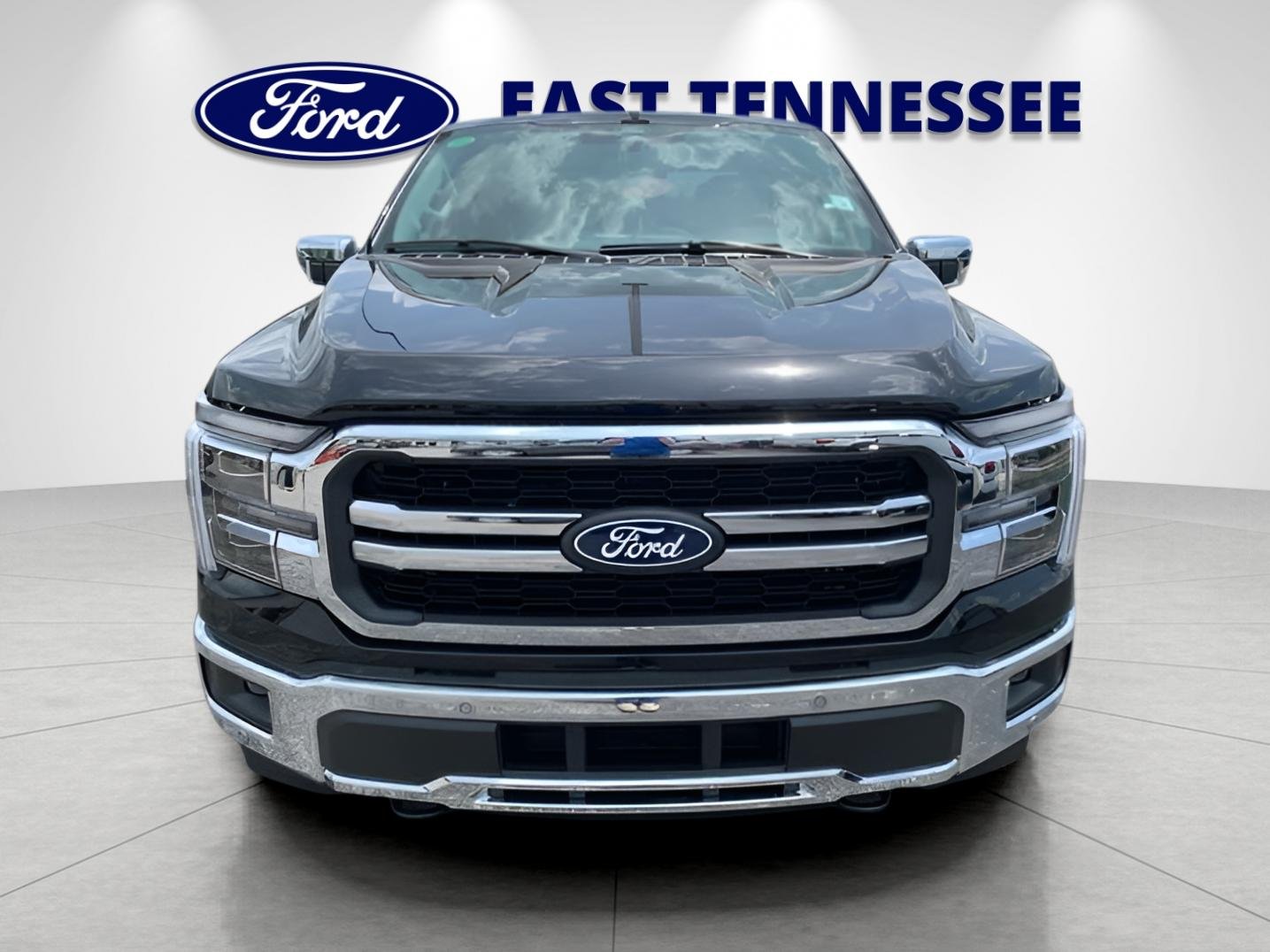 New 2025 Agate Black Metallic Ford Lariat image 8
