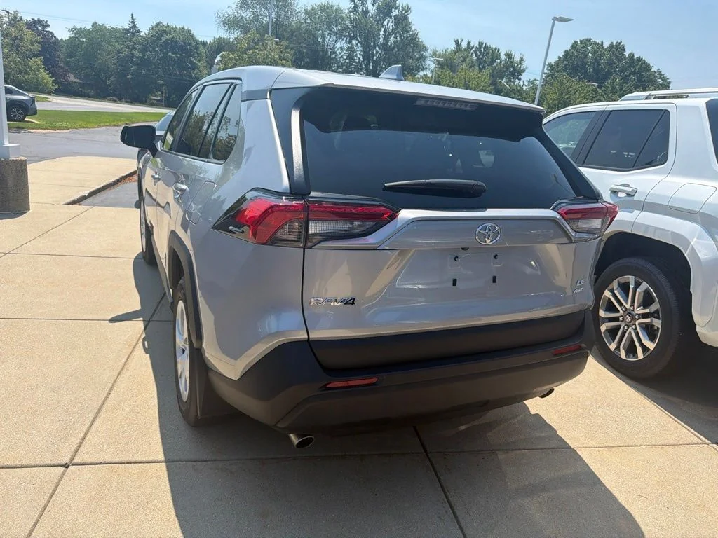 Used 2025 Silver Toyota LE image 16