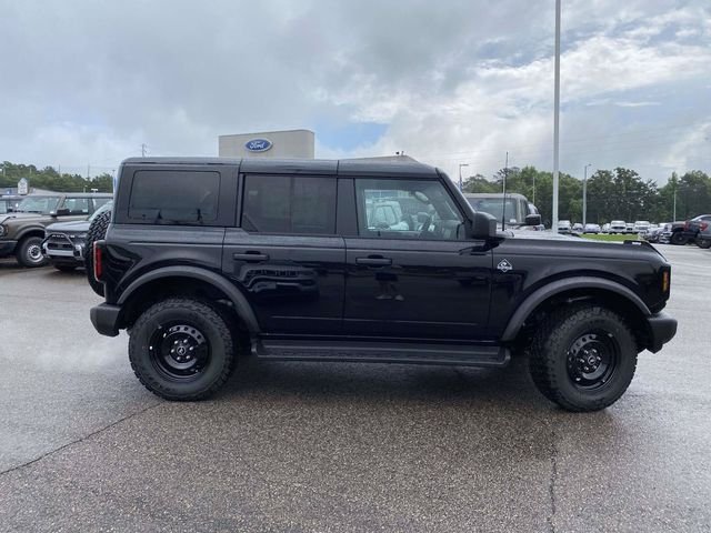 New 2026 Shadow Black Ford Outer Banks image 2