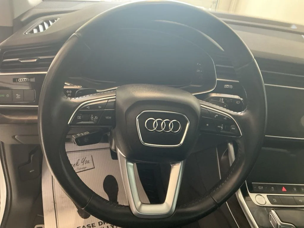 Used 2020 Glacier White Audi 55 Premium image 12