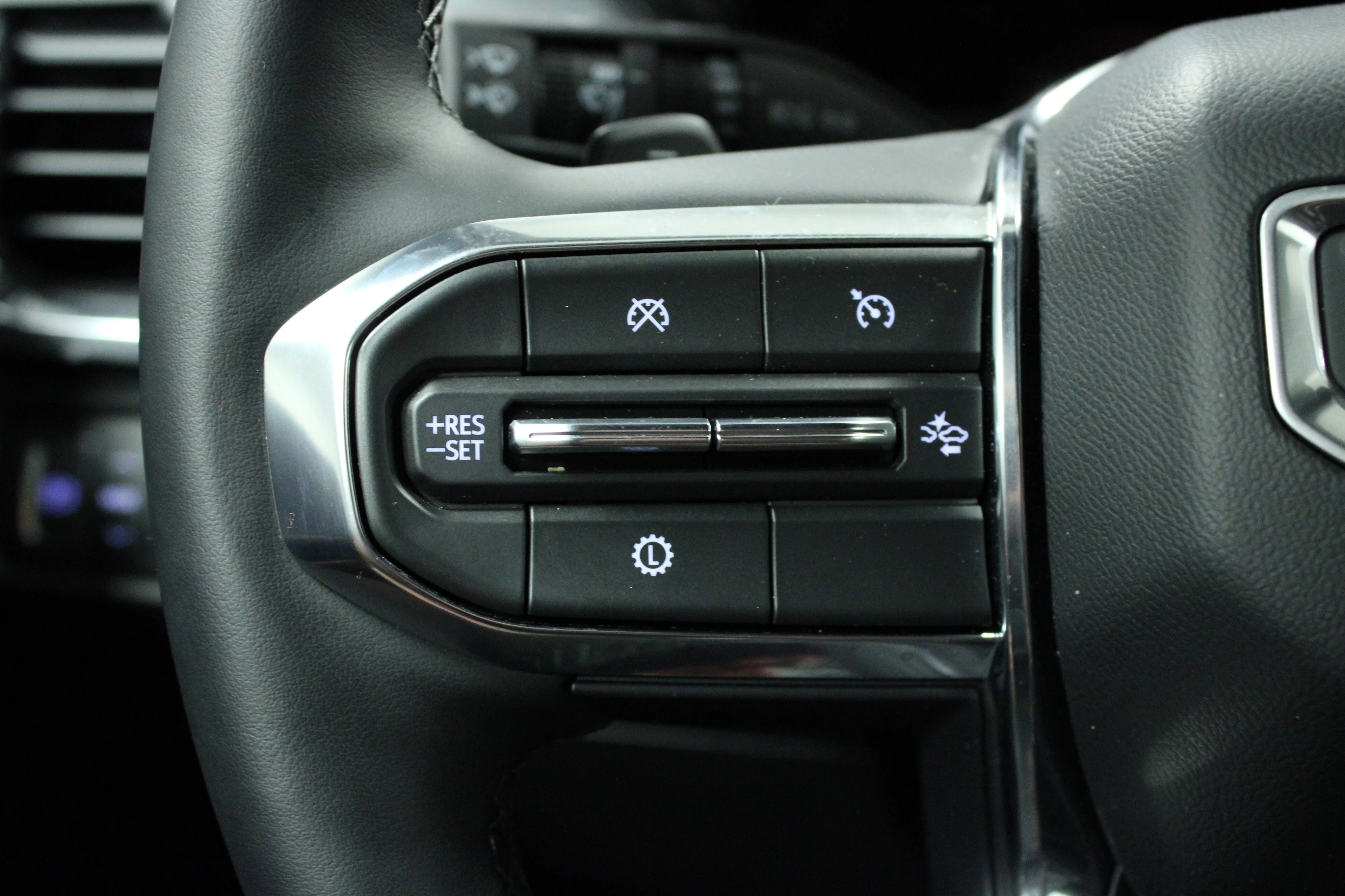 2025 GMC Acadia Elevation - Photo 21