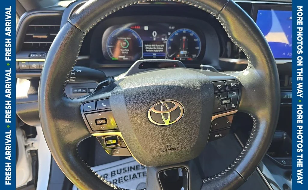 Used 2025 White Toyota Limited image 6