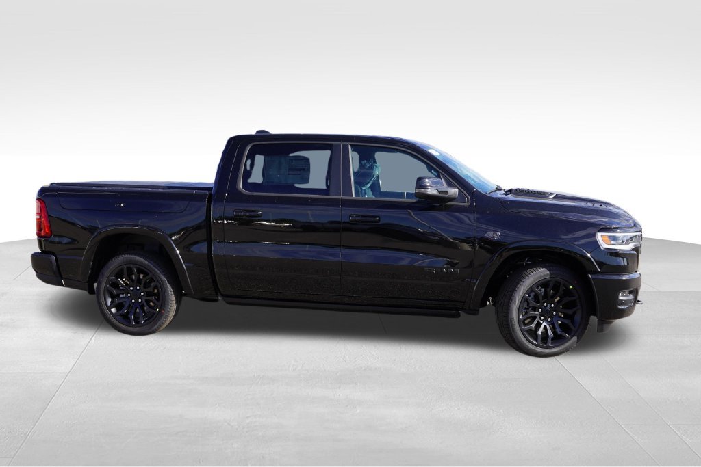 New 2027 Diamond Black Crystal Pearl-Coat Exterior Paint RAM Limited image 2