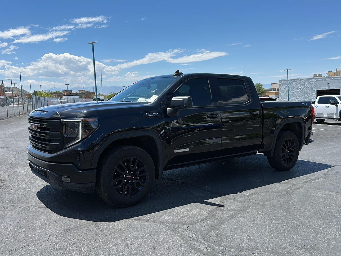 2025 GMC Sierra Elevation 4WD Crew Cab Short Box's photo