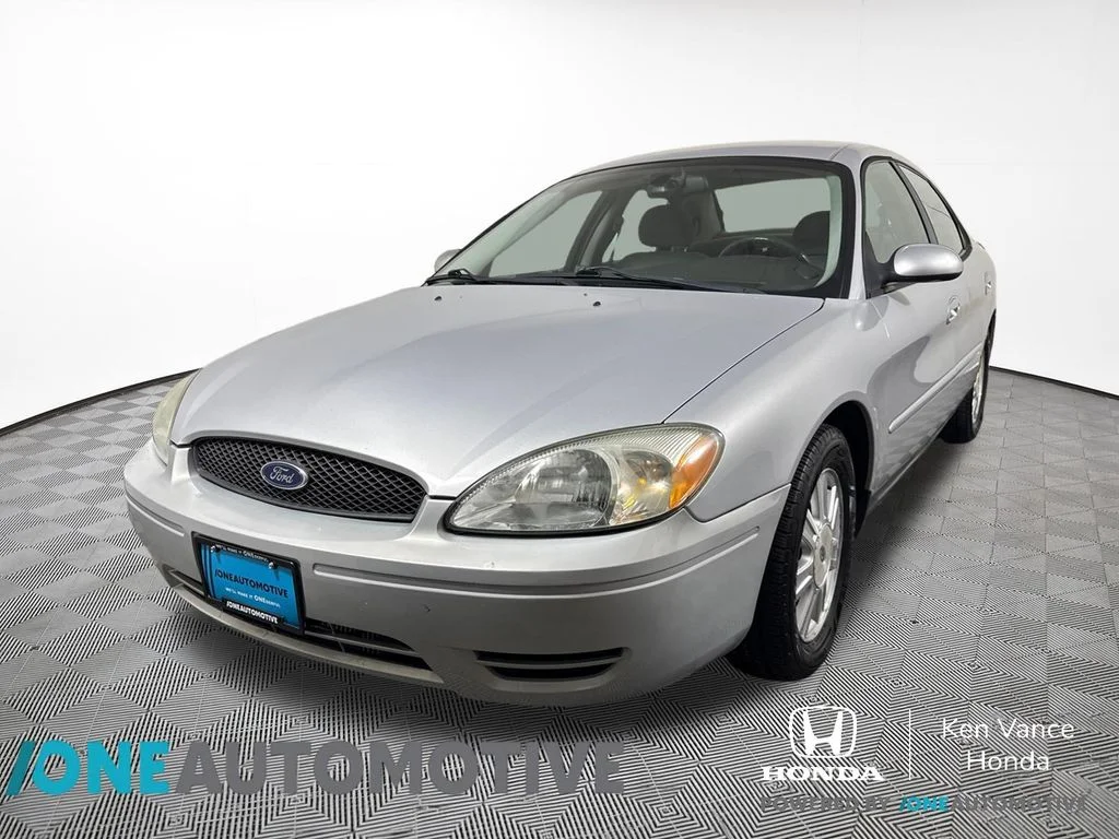 2005 Ford Taurus SEL's photo