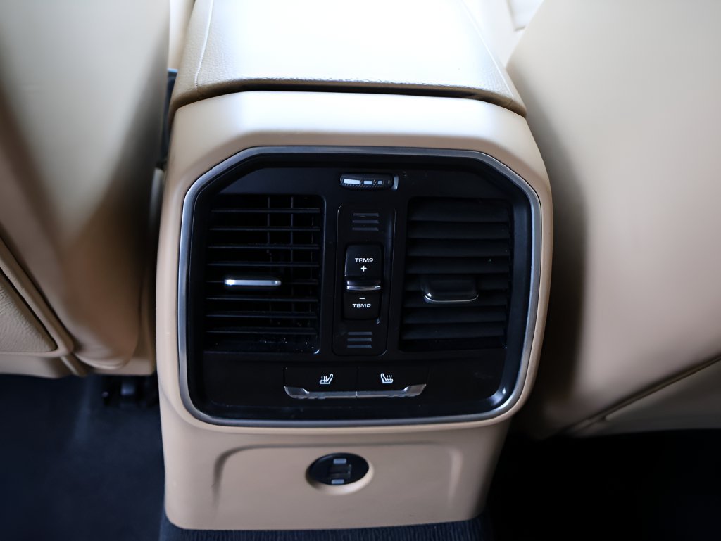 Used 2018 White Porsche Sport Edition image 21