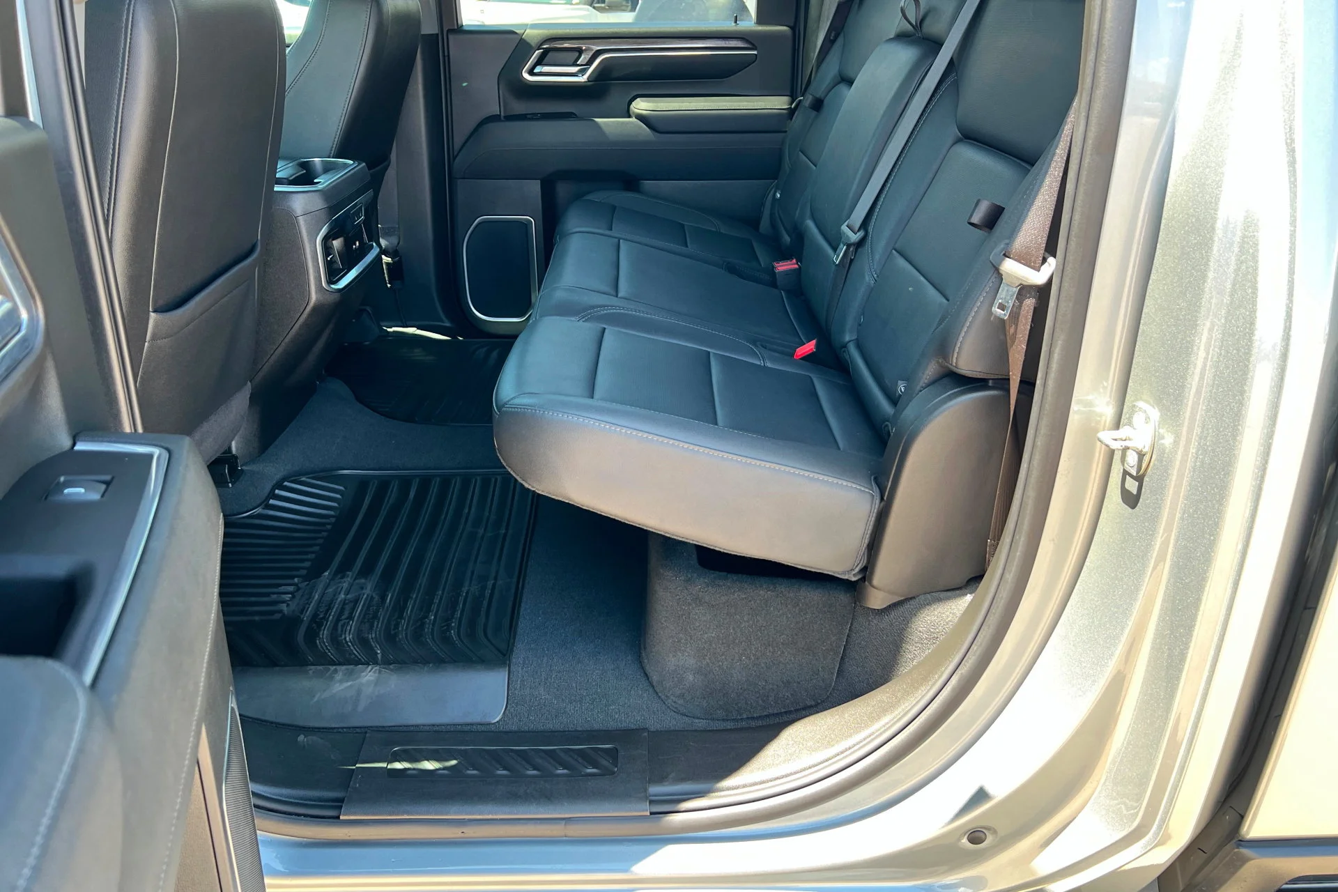 2024 Chevrolet Silverado 3500HD LTZ - Photo 22