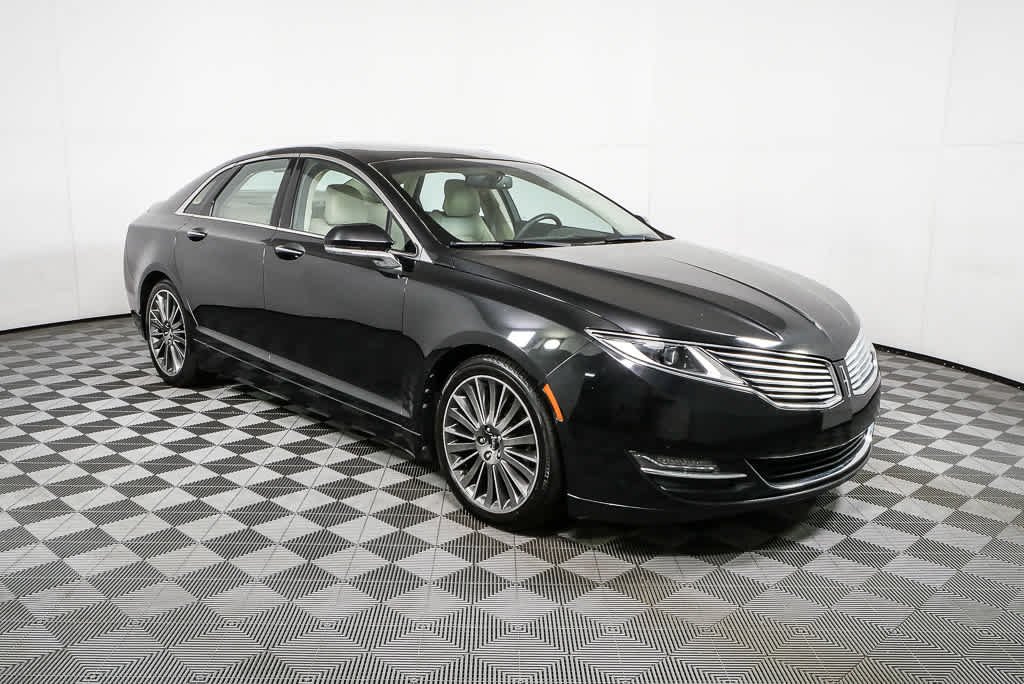 2013 Lincoln MKZ Front Wheel Drive's photo
