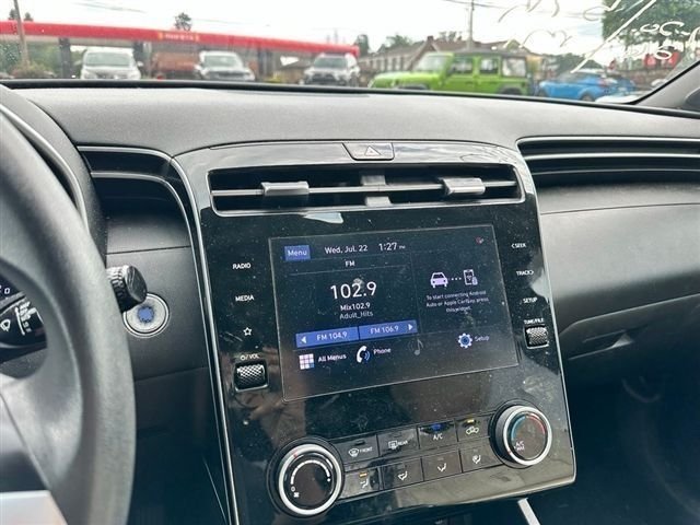 Used 2022 Black Hyundai SEL image 17