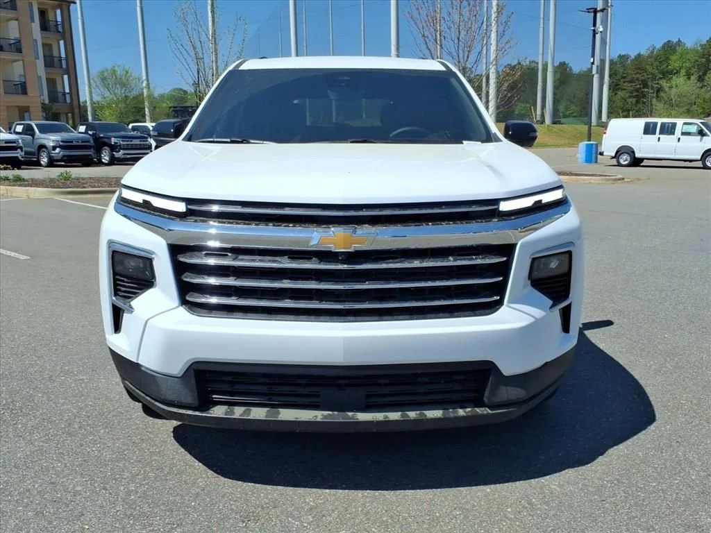 New 2026 Summit White Chevrolet LT image 30