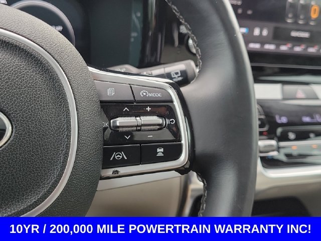 Used 2021 White Kia SX-Prestige image 16