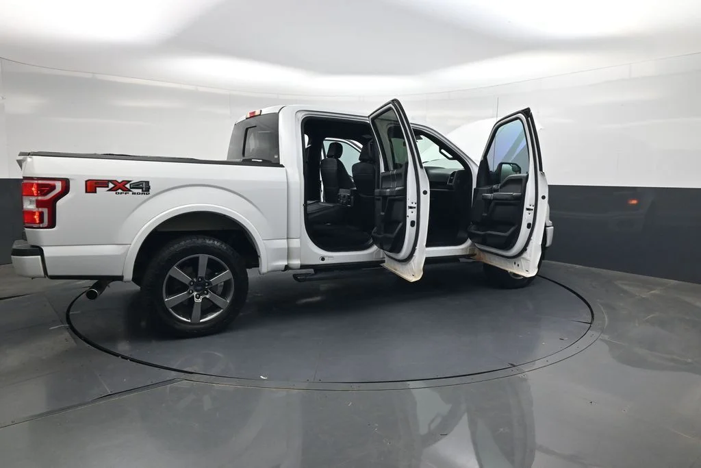 Used 2018 White Ford XLT image 33