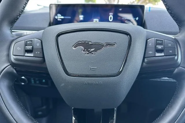 New 2026 Shadow Black Ford Select image 45