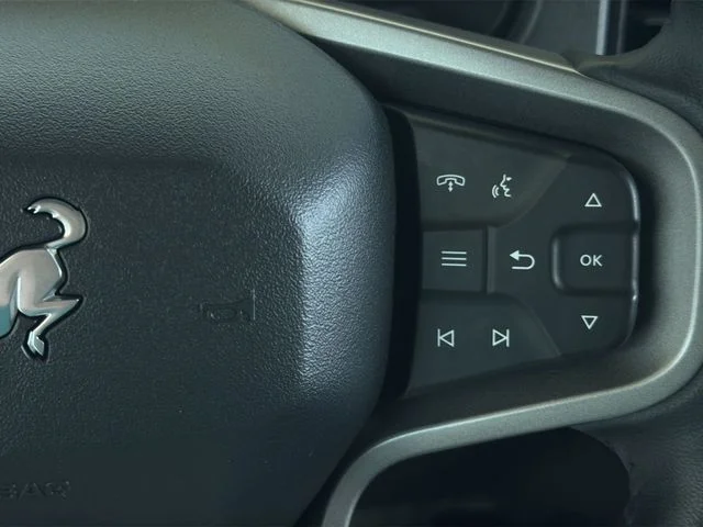 Used 2024 White Ford Badlands image 33
