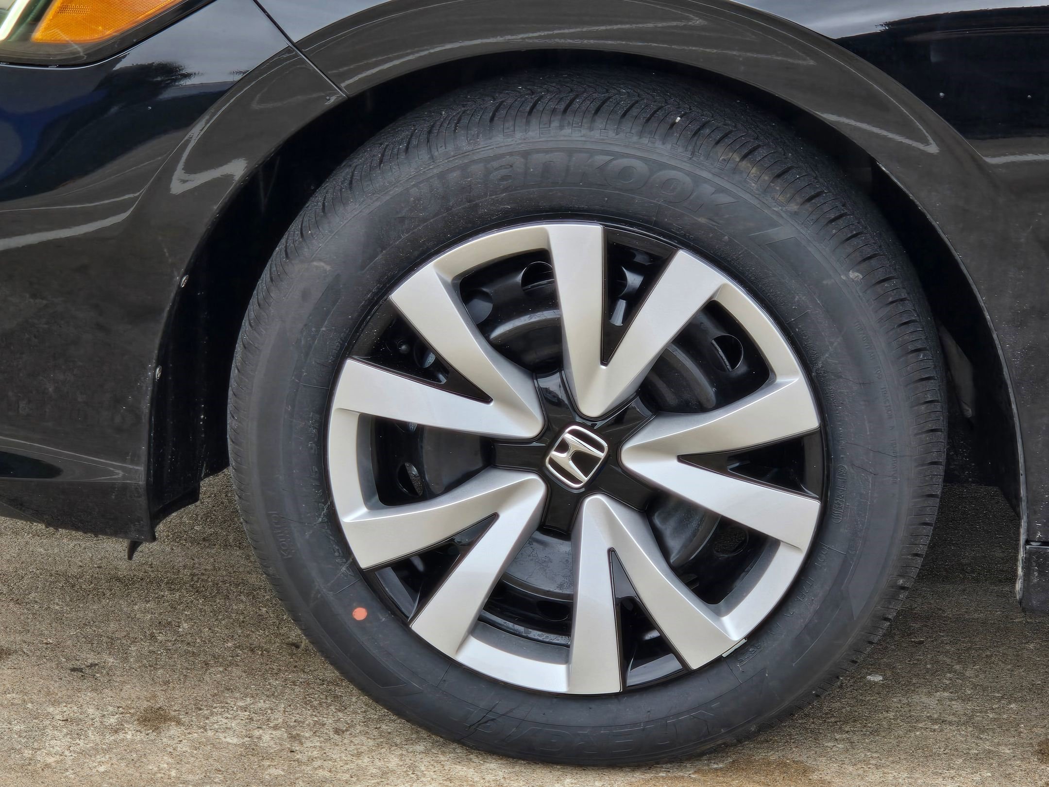 New 2026 Crystal Black Pearl Honda LX image 8