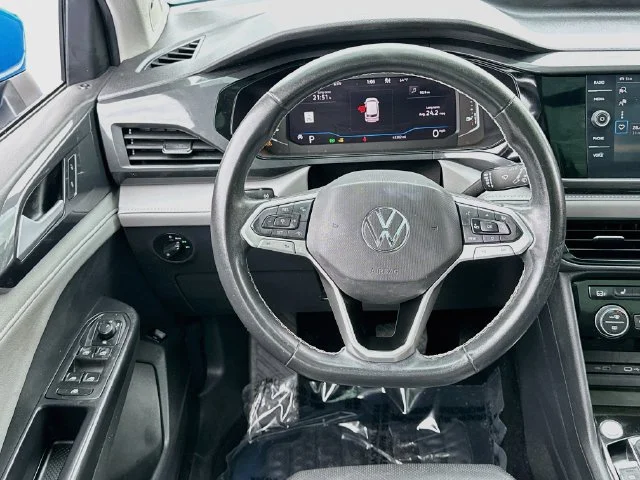 Used 2022  Volkswagen SEL image 23
