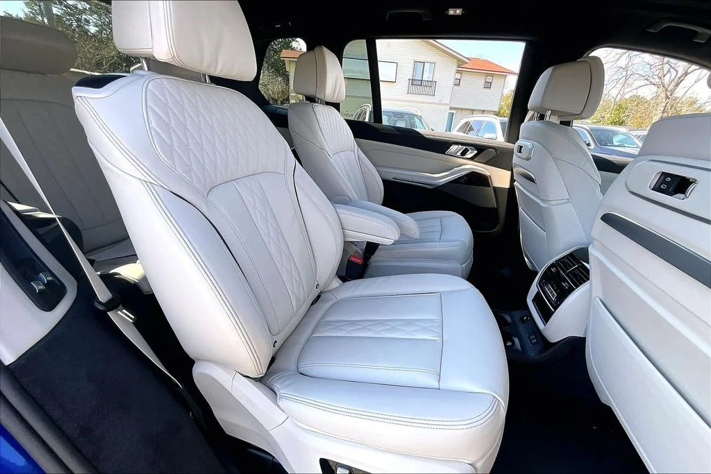 New 2026 BMW X7 M60i 4D Sport Utility