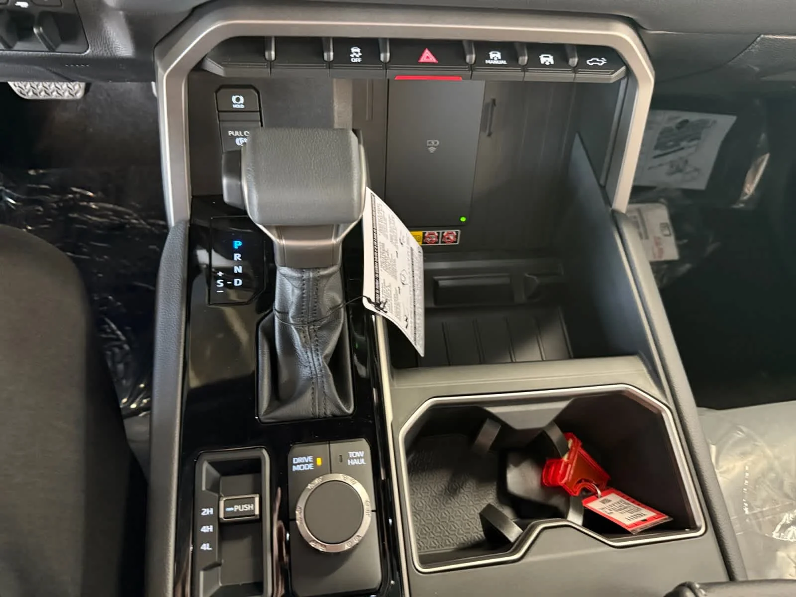 2026 Toyota Tundra Limited - Photo 18
