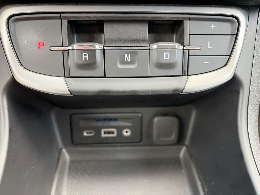 2024 GMC Terrain SLT - Photo 22