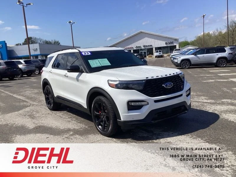 2023 Ford Explorer ST 4WD's photo