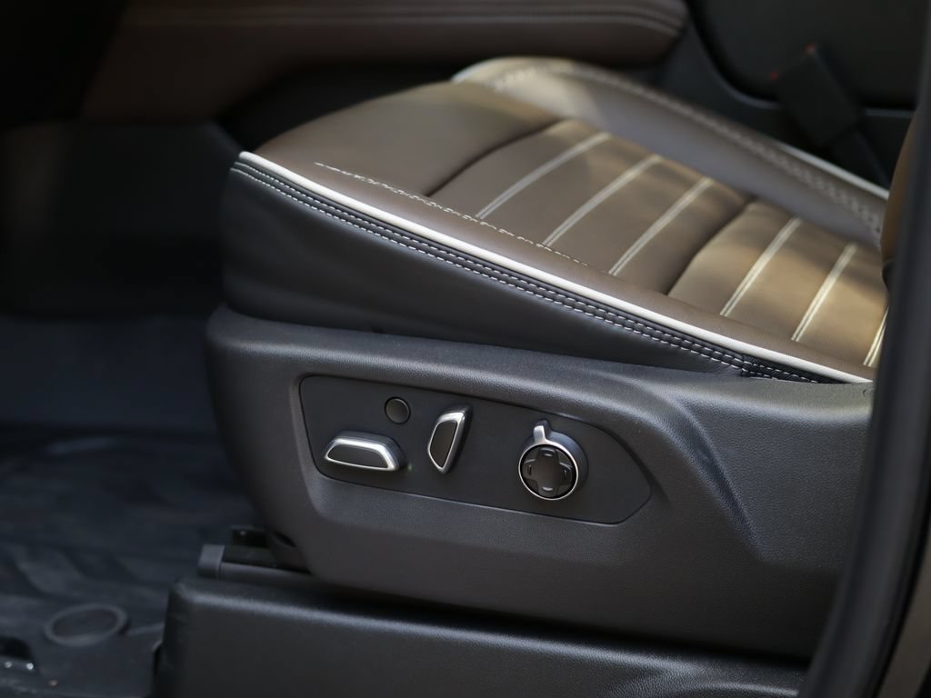New 2026 Onyx Black GMC Denali Ultimate image 24