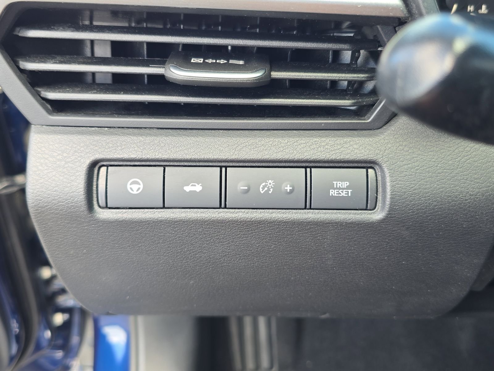 2023 Nissan Altima SR - Photo 22