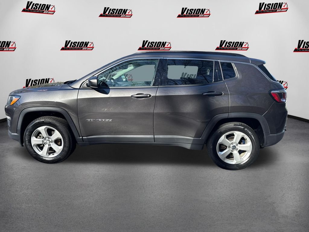 Used 2019 Gray Jeep Latitude image 8