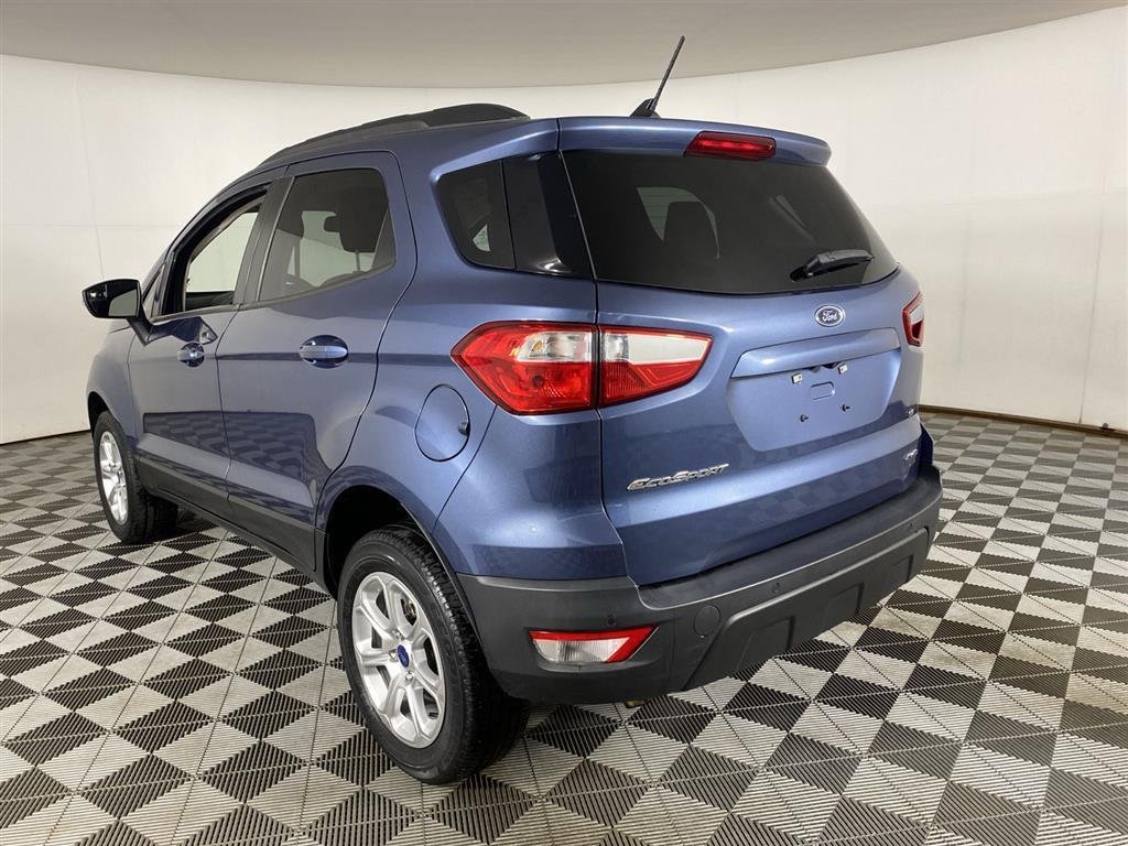 Used 2022 Blue Ford SE image 8