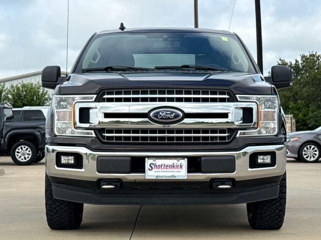 Used 2020 Red Ford XLT image 2