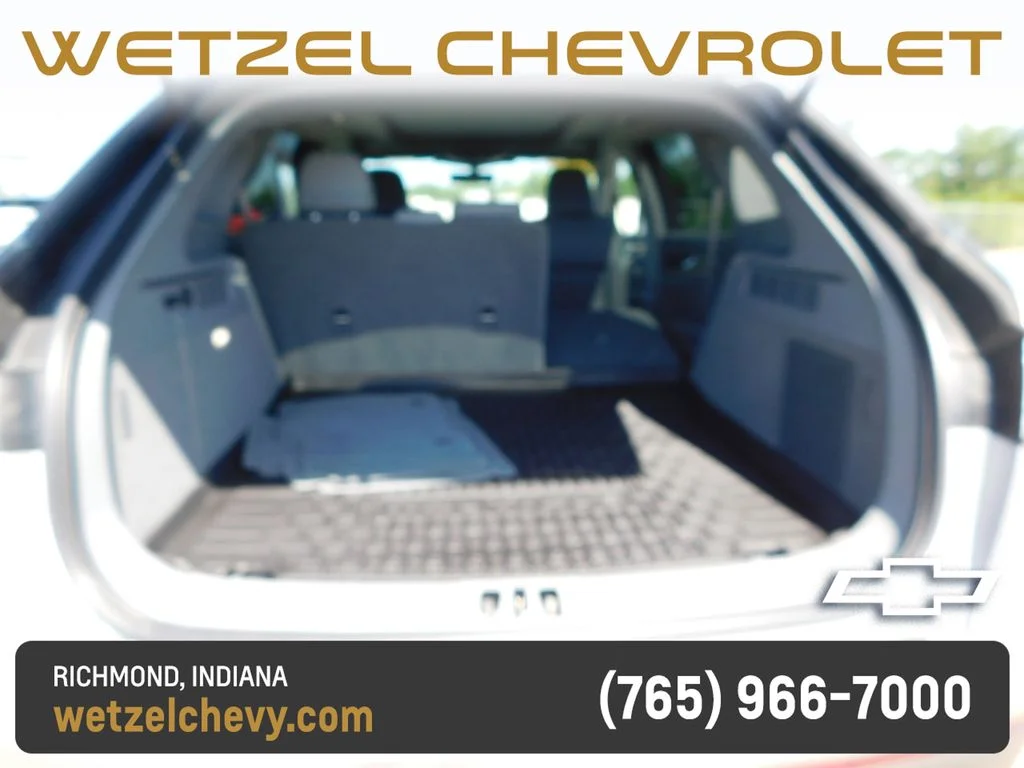 Used 2023 Silver Lincoln Reserve image 25