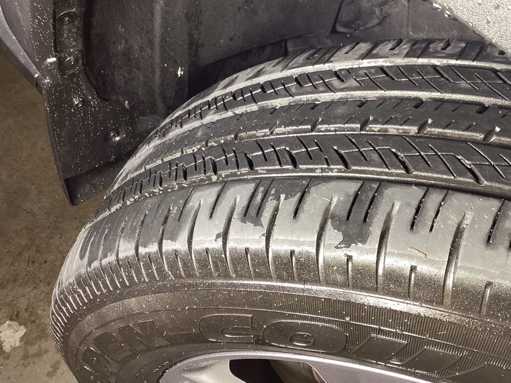 Used 2025 Silver Toyota XLE image 7