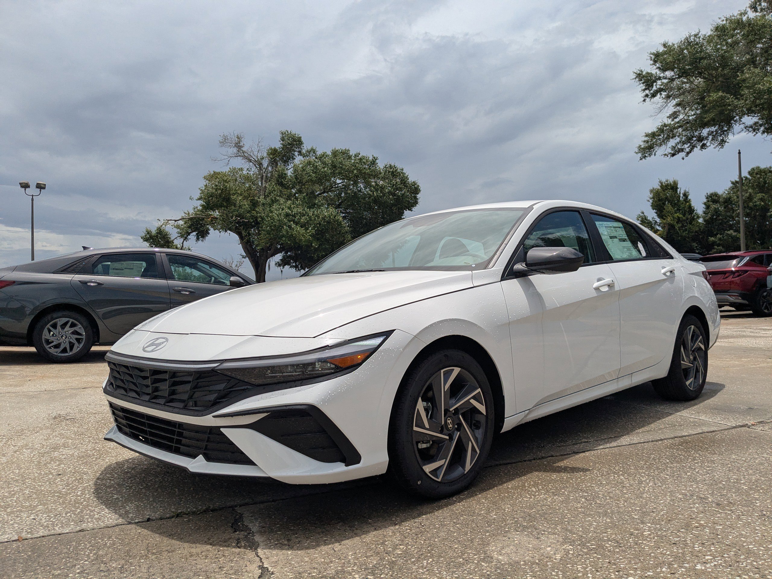 New 2025 Serenity White Hyundai SEL Sport image 9