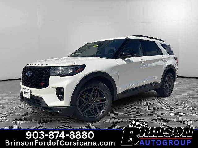 New 2026 Star White Metallic Tri-Coat Ford ST image 23