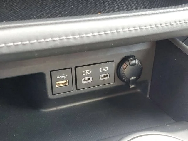 Used 2023 Black Toyota L image 31