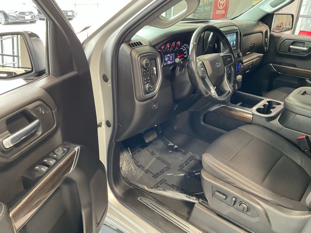 Used 2022 Silver Chevrolet LT Trail Boss image 9